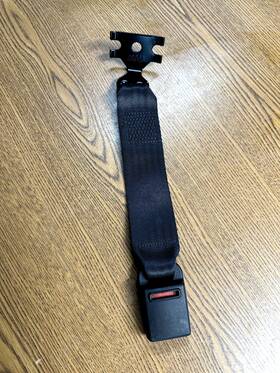 670019312 Maserati 2014-2022 Ghibli Center Rear Middle Seat Belt Buckle Black Oem