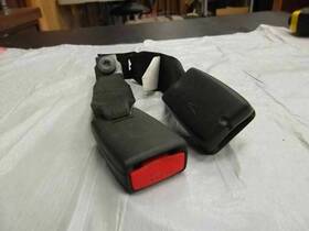 213.mz1s07 Mazda Rear Seat Belt Buckle 6 03 04 05 06 07 08 2008 2007 2006 2005 2004 2003