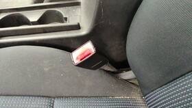 Bp4k57l8002 Mazda 2004-2005 3 Driver Left Front Seat Belt Buckle Receiver Oem Bp5 Black
