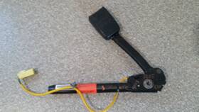Ectt-57-900 Mazda 01-04 Tribute Front Right Passenger Power Seat Belt Buckle Pretensioner Oe