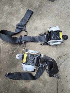 Fe01-57-l30d-02 Mazda 04 Rx8 Front Right Left Seat Belt Retractor Oem Used