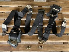 1238604586 Mercedes-benz W123 Wagon 2nd Row Seat Belt Lap/shoulder Receivers S123 300td Full Set