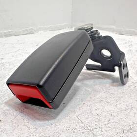 212-860-06-69 Mercedes-benz 2010-2016 E350 W212 Rear Passenger Side Seat Belt Seatbelt Buckle Oem