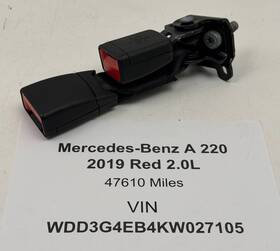 A1778602000 Mercedes-benz 2019-2022 A220 Rear Right And Center Seat Belt Seatbelt Buckle Oem
