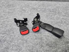 A2068605900 Mercedes-benz Rear Seat Belt Buckle Set Assembly W206 C43 C200 C300 Oem