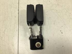 A2118604668 Mercedes-benz E350 Sw 2007 Rear Right Dual Seat Belt Buckle Factory A2118604668 Mercedes-benz E350 Sw 2007 Rear Right Dual Seat Belt Buckle Factory