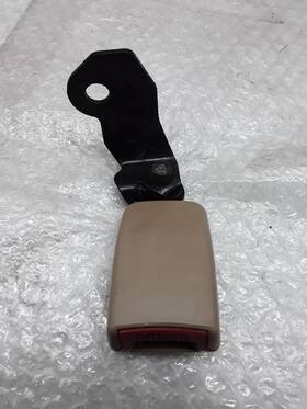 210-52386 Mitsubishi R/r Right Rear Seat Belt Buckle Tan 00-04 Diamante Z-96-1p
