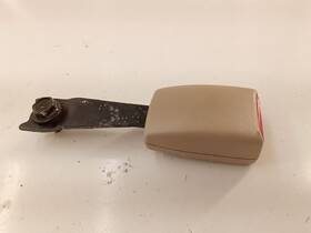 210-52468 Mitsubishi 2001 Montero Passenger Front Seat Belt Connector Oem Tested