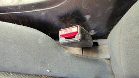 Mitsubishi 7000c803 2004-2012 Galant Driver Left Front Seat Belt Buckle Receiver Oem Gray