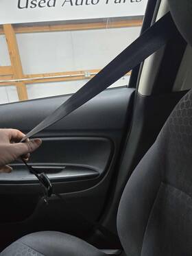 7000d804xa Mitsubishi 2014 - 2020 Mirage Passenger Seat Belt Retractor Black Oem 7000d804xa Mitsubishi 2014 - 2020 Mirage Passenger Seat Belt Retractor Black Oem