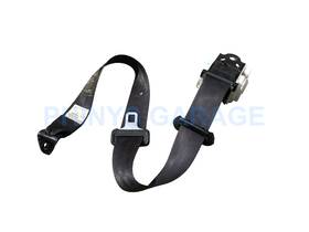 Mitsubishi Mr610843 2001-2006 Montero Limited 2nd Row Right Seat Belt Retractor
