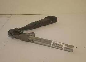 Mopar 1hz171l1ad 12-15 Dodge Charger Chrysler 300 Front Left Seat Belt Receptacle