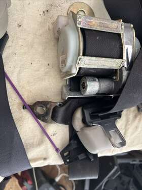 5gt78trmab Mopar Left Rear Seat Belt Retractor 1998-2001 Dodge Ram 1500 2500 3500 Quad Club Cab