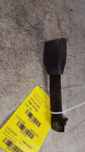 210.da1n97 Nissan 1997 98 99 I30 Maxima Rh Passenger Front Seat Belt Buckle