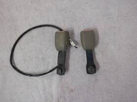 868429z494 Nissan 01 02 03 04 Xterra Frontier Lh And Rh Front Seatbelt Seat Belt Buckle