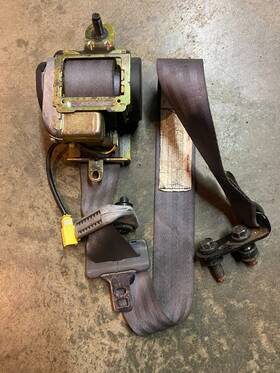 Nissan 86844-7z020 00 01 2000 Xterra Right Passenger Front Seat Belt Retractor Gray