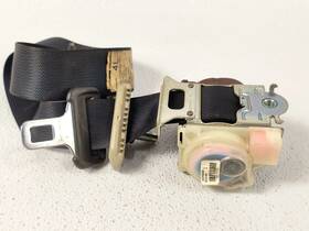 88845-9ta5a Nissan 15-20 Rogue Rear Left Lh Driver Side Seatbelt Retractor Assembly Oem
