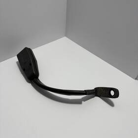 Tk811-tk821 Nissan D21 Rear Seatbelt Buckle Tk811 Tk821