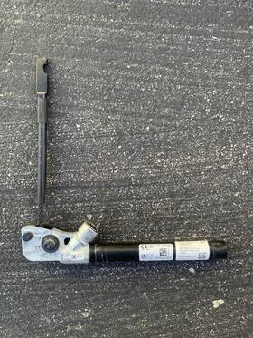 1090322-01-d Oem 109032201d Tesla Model 3 Front Left Seatbelt Pretensioner Buckle Lap