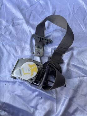23261704 Oem 2015-2016 Gmc Sierra 2500 Hd Crew Cab Rear Left Side Seat Belt