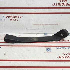 26500c Oldsmobile 92-97 Cutlass Supreme Front Right Seat Belt Buckle With Bolt Oem