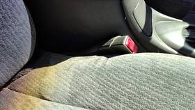 88896432 Oldsmobile 2000-02 Intrigue Passenger Right Front Seat Belt Buckle Receiver Gray