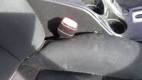 19148910 Pontiac 06-07 Grand Prix Passenger Right Front Seat Belt Buckle Receiver Black 19b