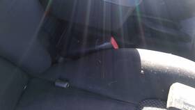 19149915 Pontiac 07-09 Torrent Passenger Right Front Seat Belt Buckle Receiver Black 19c