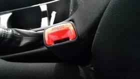 210-00463 Pontiac Seat Belt Front Bucket Driver Buckle Fits 09-10 Vibe 470402