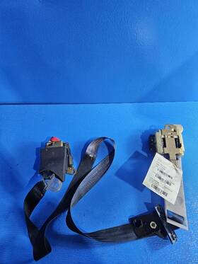 210.gm2o91 Pontiac Bonnevill 1991 Seat Belt Front 6750