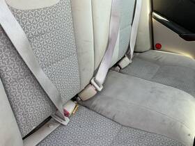212.gm2h07 Pontiac Middle Rear Seat Belt Beige Second Row Fits 2007 G6 789969