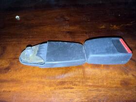 477857739b-4875 Porsche 1978-1998 911 964 993 Rear Seat Belt Receiver Buckle 477857739b-4875 Porsche 1978-1998 911 964 993 Rear Seat Belt Receiver Buckle