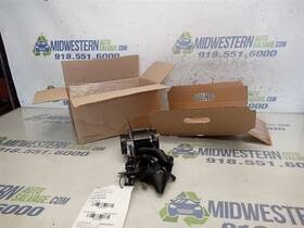 212.rv1618 Rover Discovery 2018 Seat Belt Rear