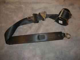 4166724 Saab 1991 - 94 Classic 900 Convertible Right Front Seat Belt Retractor