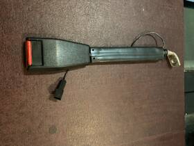 8680273 Saab 1989 Classic 900 Convertible Sdn Hatchback Left Front Seat Belt Latch 8680273 Saab 1989 Classic 900 Convertible Sdn Hatchback Left Front Seat Belt Latch