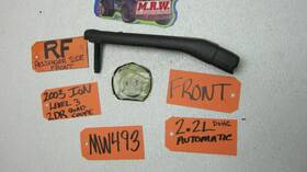 21786-gm-15890315-gm-21786 Saturn Seat Belt Buckle Latch Front Seatbelt 2dr Passenger Side Right For 03 04 05 Ion