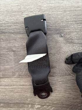 Tk-ah0-s327 Subaru 2018-2023 Crosstrek Rear Right Second Row Anchor Seat Belt Buckle Oem/31 Tk-ah0-s327 Subaru 2018-2023 Crosstrek Rear Right Second Row Anchor Seat Belt Buckle Oem/31