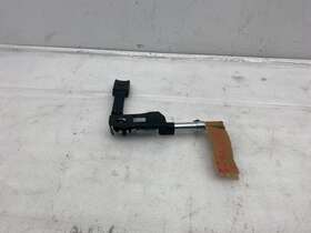 1005265-00-b Tesla 2012-2015 Model S Front Right Seat Belt Outboard Lap Pre-tensioner Rh Assy