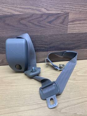 210.to1794 Toyota T100 2 Door Front Left Drivers Side Bench Seat Belt 94-98 Gray 210.to1794 Toyota T100 2 Door Front Left Drivers Side Bench Seat Belt 94-98 Gray