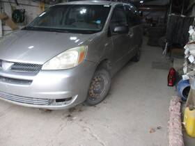 212.to1205 Toyota Sienna 2005 Seat Belt Rear 1615311