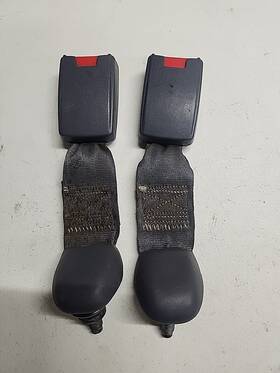 212.to1898 Toyota Tacoma Rear Center Seat Belt Buckles 1995-2000 Brown P501b28