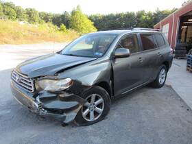 212.to1f09 Toyota Highlandr 2009 Seat Belt Rear 1074765