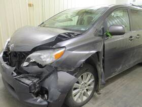 212.to1q15 Toyota Sienna 2015 Seat Belt Rear 1647458