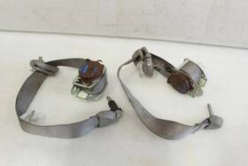 212.to1s06 Toyota 2001 2002 2003 2004 2005 2006 07 Sequoia Left Right Rear Seat Belts Row 2 212.to1s06 Toyota 2001 2002 2003 2004 2005 2006 07 Sequoia Left Right Rear Seat Belts Row 2