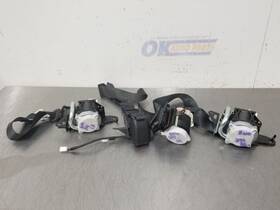 212.to1u18 Toyota 18 2018 Camry Rear Seat Belt Retractor Set Black