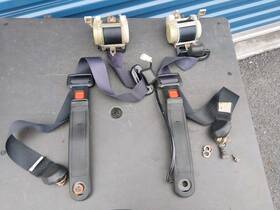 73220-17030-01 Toyota 85-89 Mr2 Seat Belts And Receivers - Black Left Right Pair Aw11 Mk1
