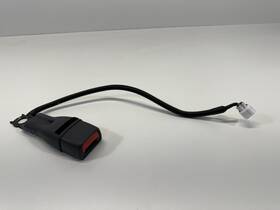 73230-47560 Toyota 2016-2022 Prius Seat Belt Front Right/passenger Buckle Oem