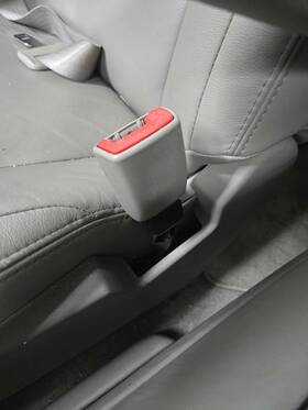 73230ae020b0 Toyota 2005 - 2010 Sienna Passenger Seat Belt Buckle Gray Oem
