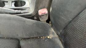 7324002050b0 Toyota 09-13 Corolla Driver Left Front Seat Belt Buckle Receiver Oem Charcoal 17