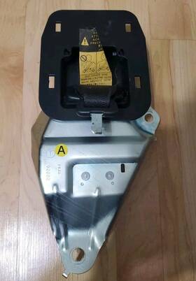 73320-0r050 Toyota 73320-or050 16-18 Rav4 Rear Center Lap And Shoulder Belt